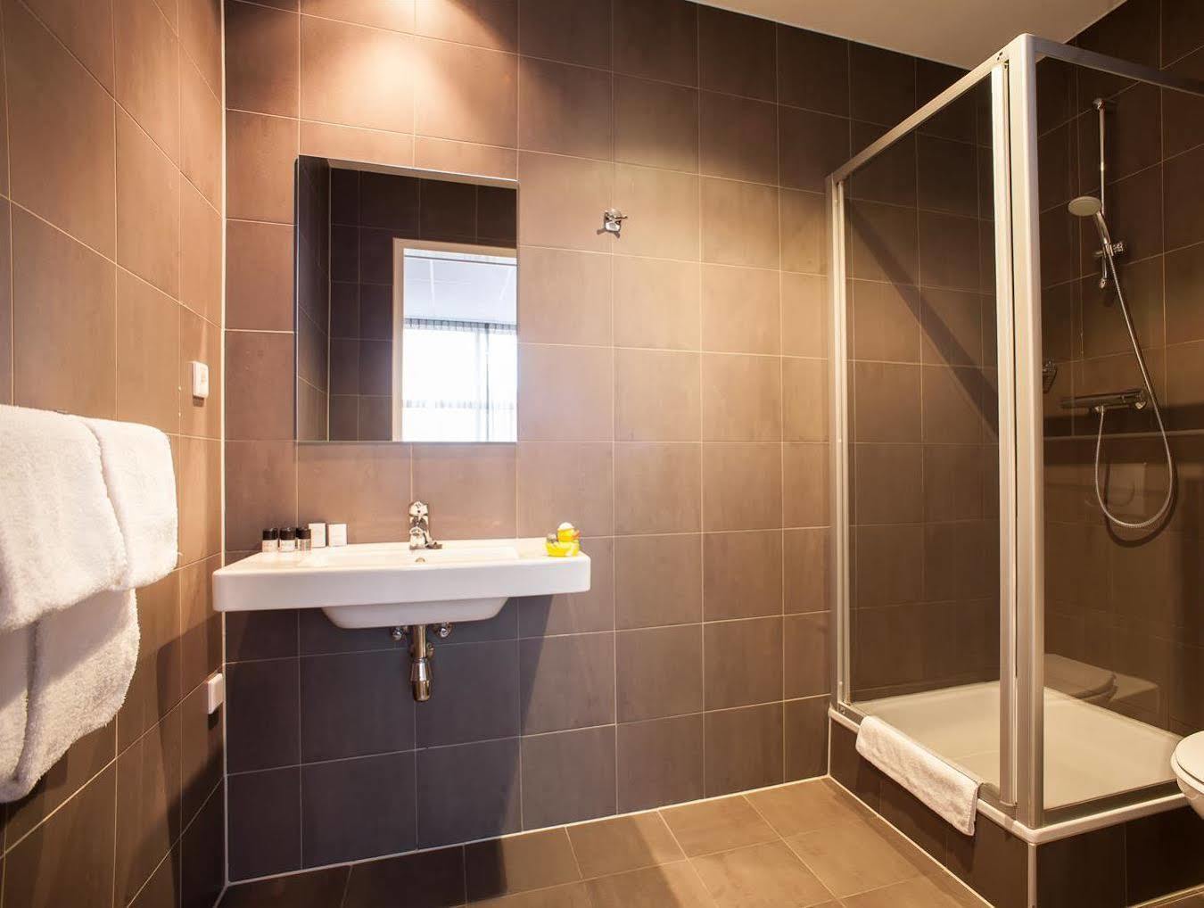 Western Zaan Hotel